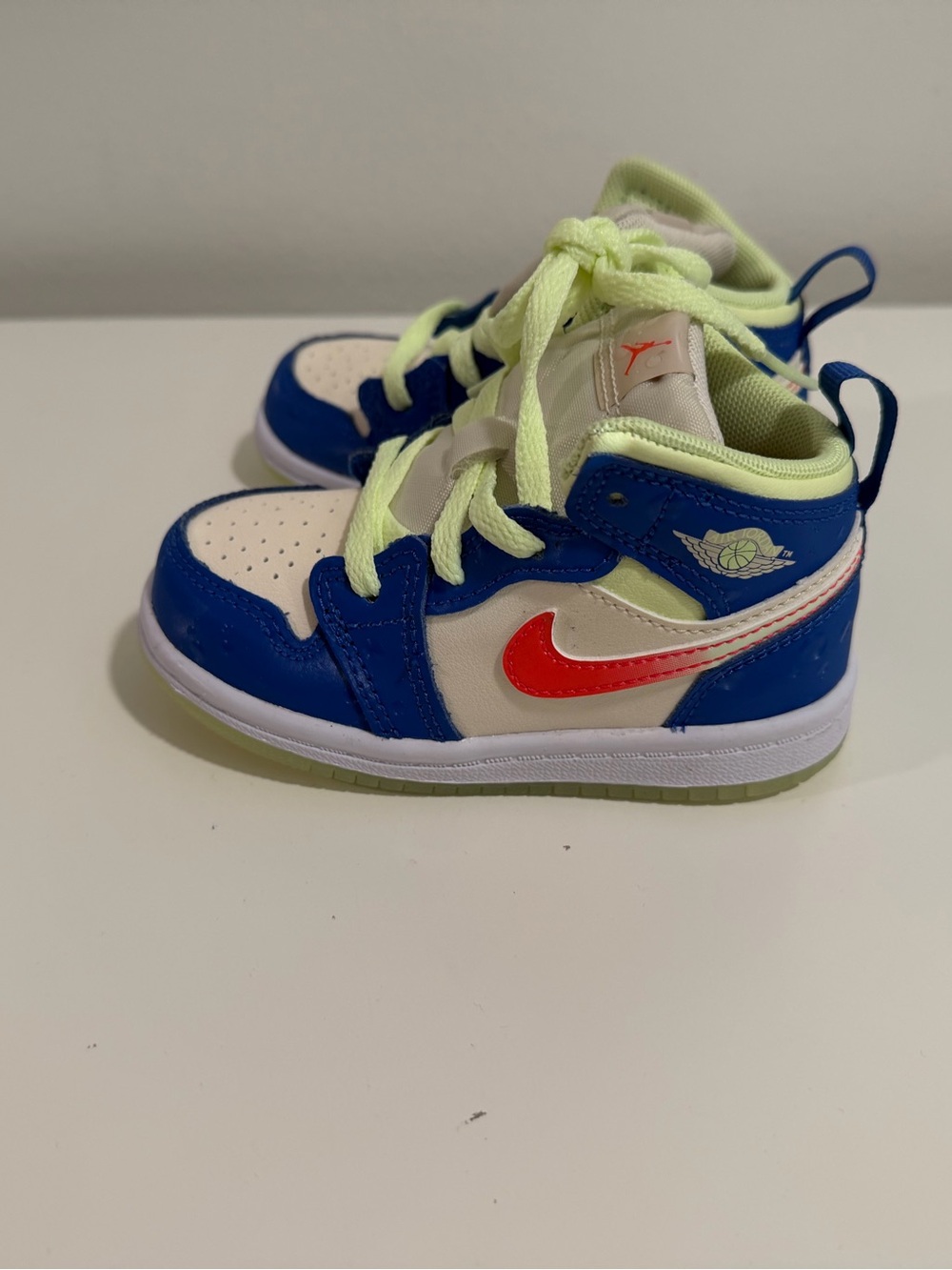 Nike Kids High-Top Sneakers - Blue/Red/Cream/Neon